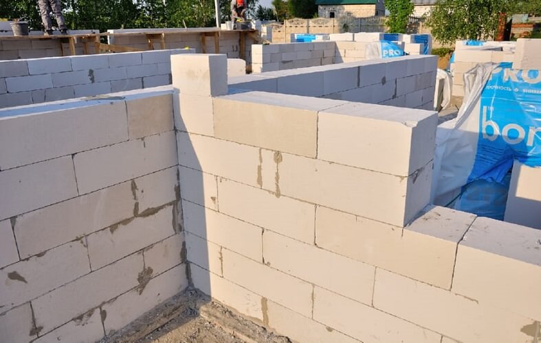 Кладка блоков в Могилеве